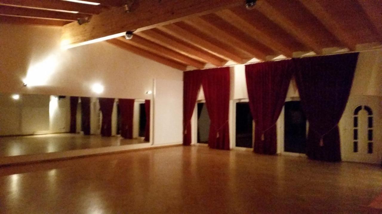 Landhotel Kreien Zewnętrze zdjęcie
