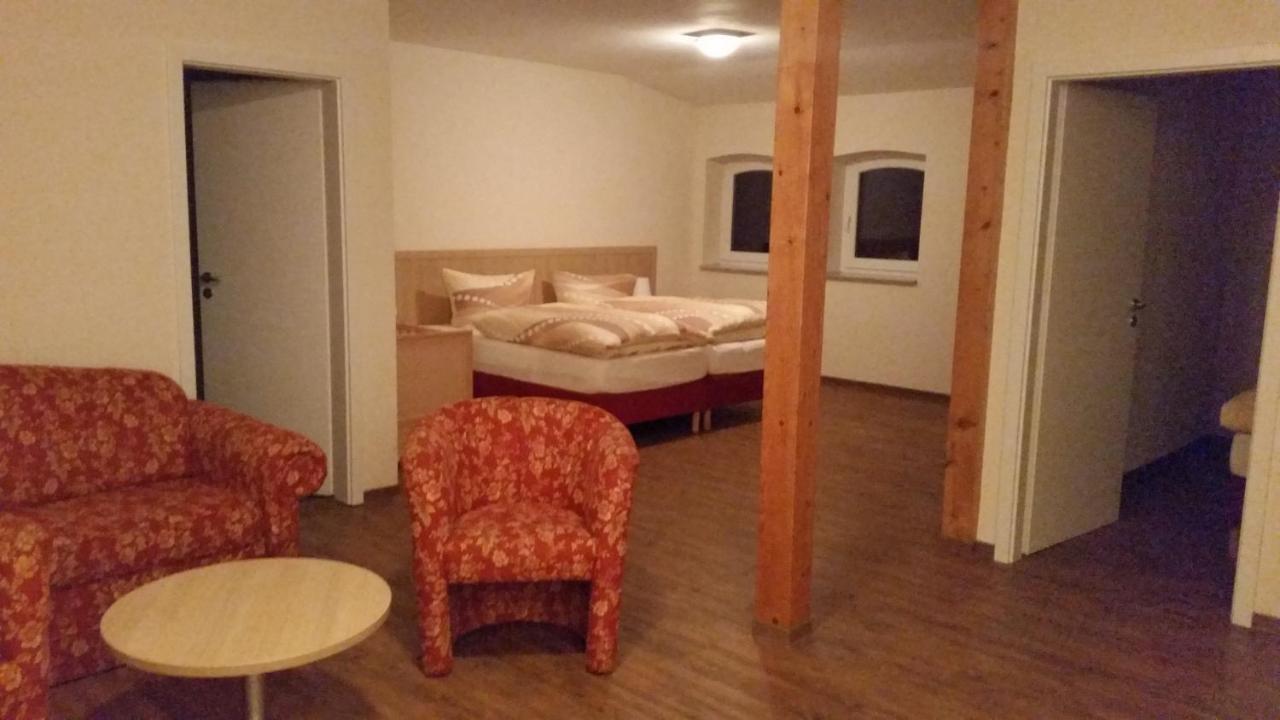 Landhotel Kreien Zewnętrze zdjęcie