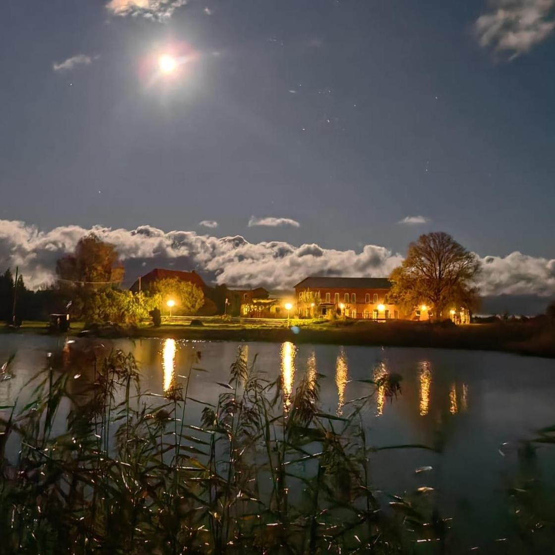 Landhotel Kreien Zewnętrze zdjęcie